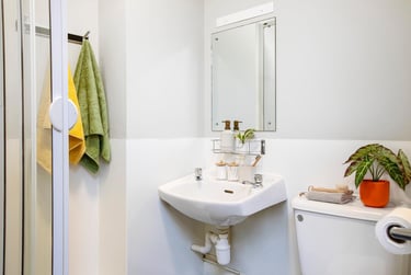 1 bed studio, Newarke Close, City Centre, Leicester, LE27GZ - Image 2